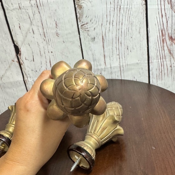 Gold Brass Toned Resin Plaster Finials from Pier Imports  Perfect for Curtains! - Picture 7 of 16